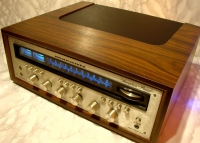 Audiophiler Marantz 2270 Stereophonic Receiver im neuen Palisander Woodcase