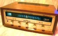 Marantz 2216 Stereophonic Receiver im Woodcase