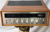 Audiophiler Marantz 2270 - gravierte Version- Stereophonic Receiver im neuen Oliven Woodcase